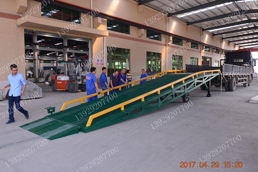 移動式登車橋的構(gòu)成